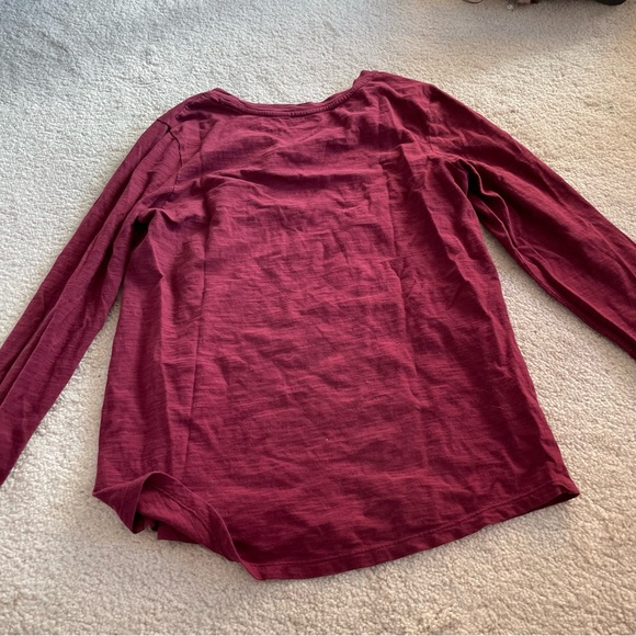 red long sleeve basic shirt from old navy - Picture 5 of 5